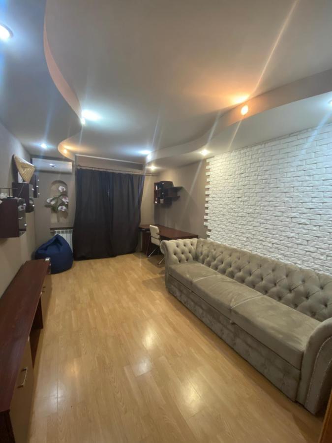 Ferienwohnung Adventure Kiew Exterior foto